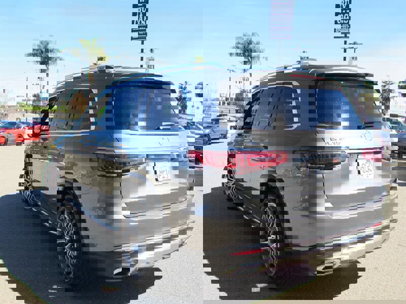 Used 2020 Mercedes-Benz GLS 450 4MATIC image 4