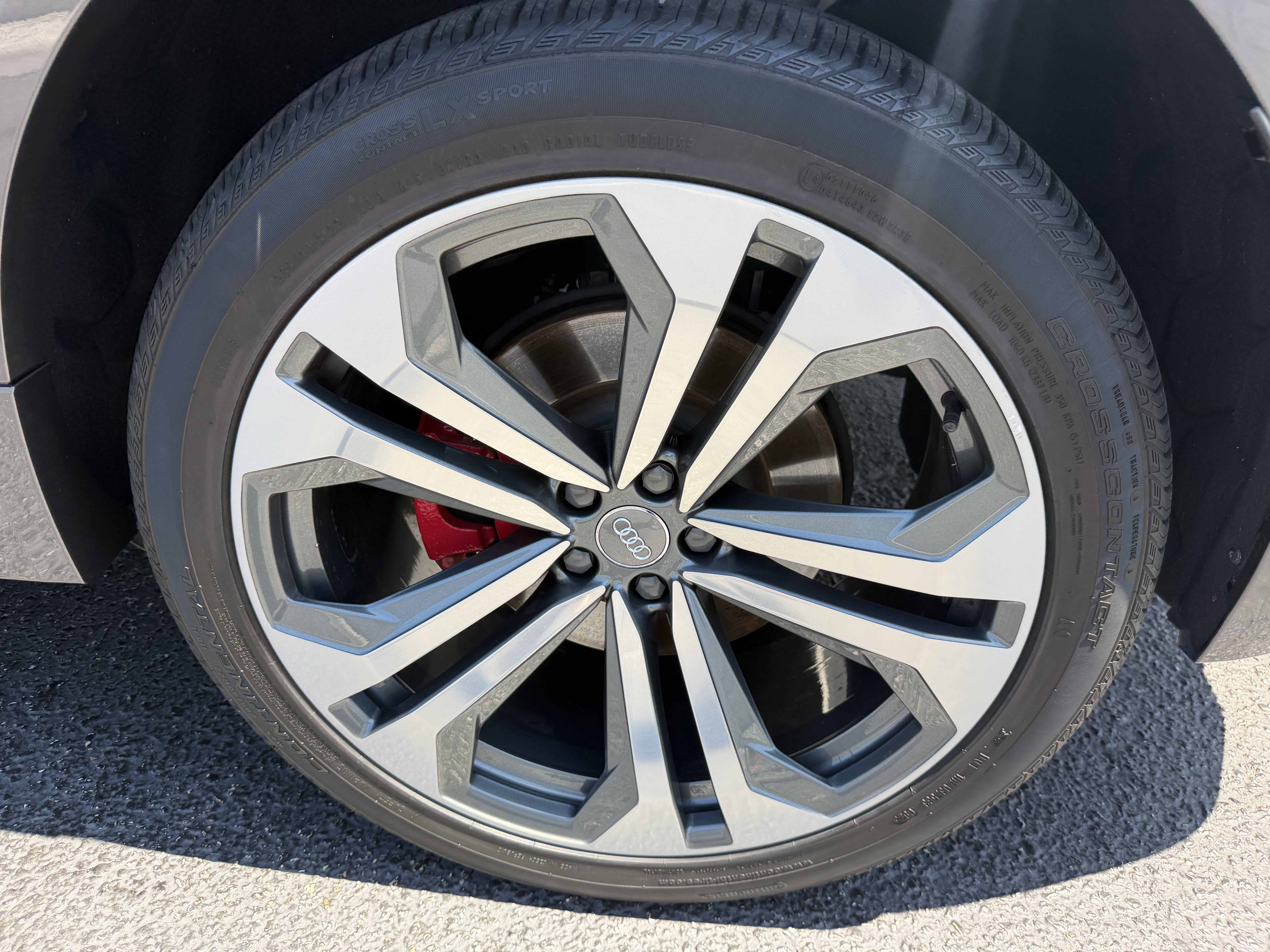 Used 2019 Audi Q8 Premium Plus AWD/4WD image 9