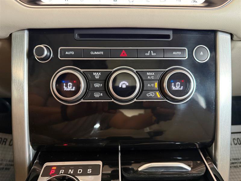 Used 2017 Land Rover Range Rover HSE AWD/4WD image 28