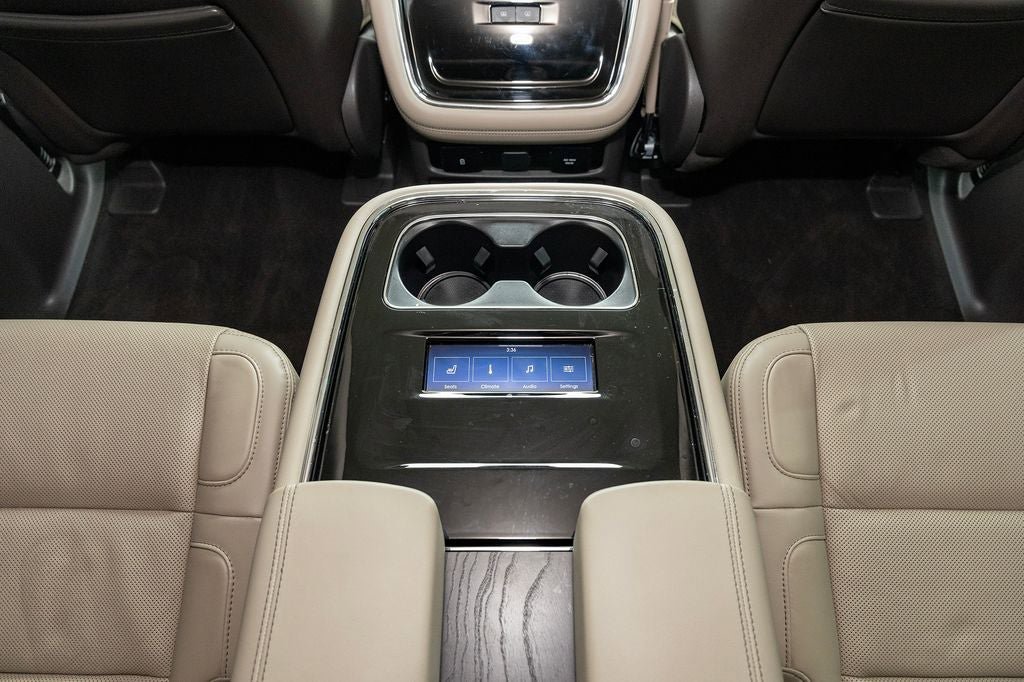 Used 2024 Lincoln Navigator L Reserve AWD/4WD image 22