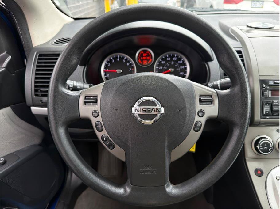 Used 2011 Nissan Sentra 2.0 SR w/ Moonroof Pkg FWD image 14