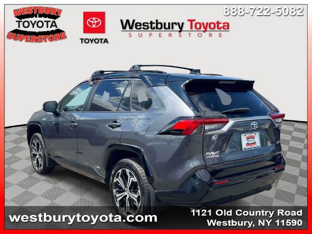 Used 2024 Toyota RAV4 XSE w/ Weather Package AWD/4WD image 9