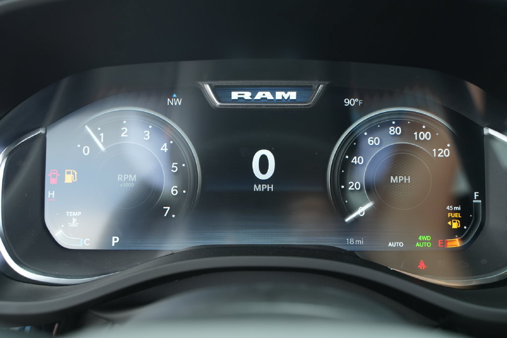 New 2026 RAM 1500 Laramie AWD/4WD image 27