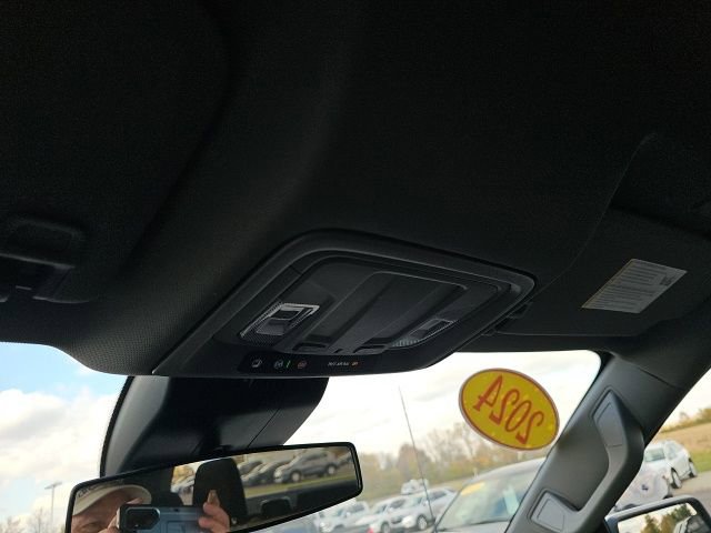 Used 2024 Chevrolet Silverado 1500 LT image 46