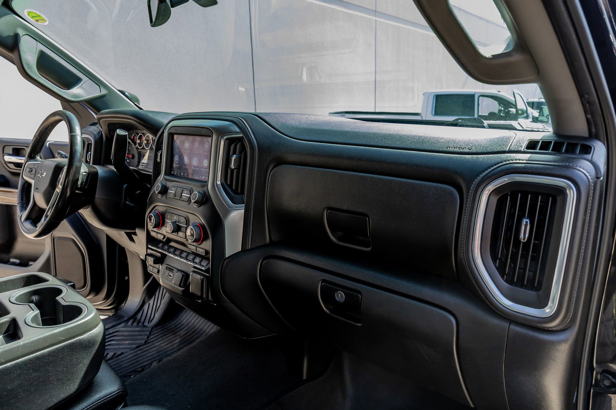 Used 2022 Chevrolet Silverado 2500 LT w/ Midnight Edition AWD/4WD image 18