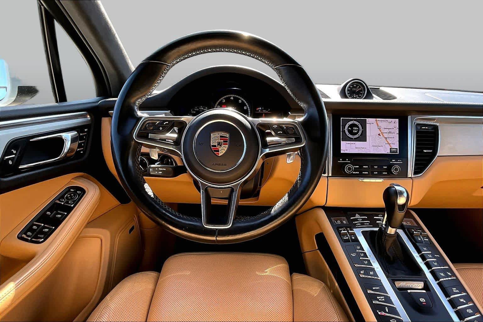 Used 2017 Porsche Macan Turbo AWD/4WD image 5