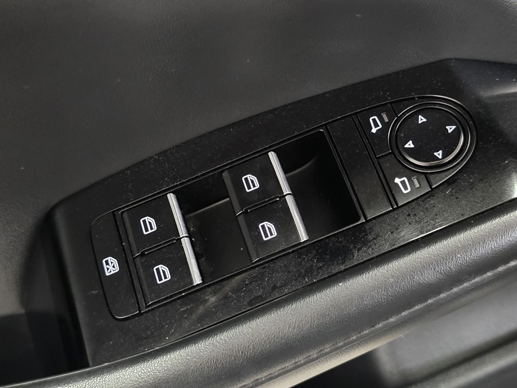 Used 2024 MAZDA MAZDA3 s image 24