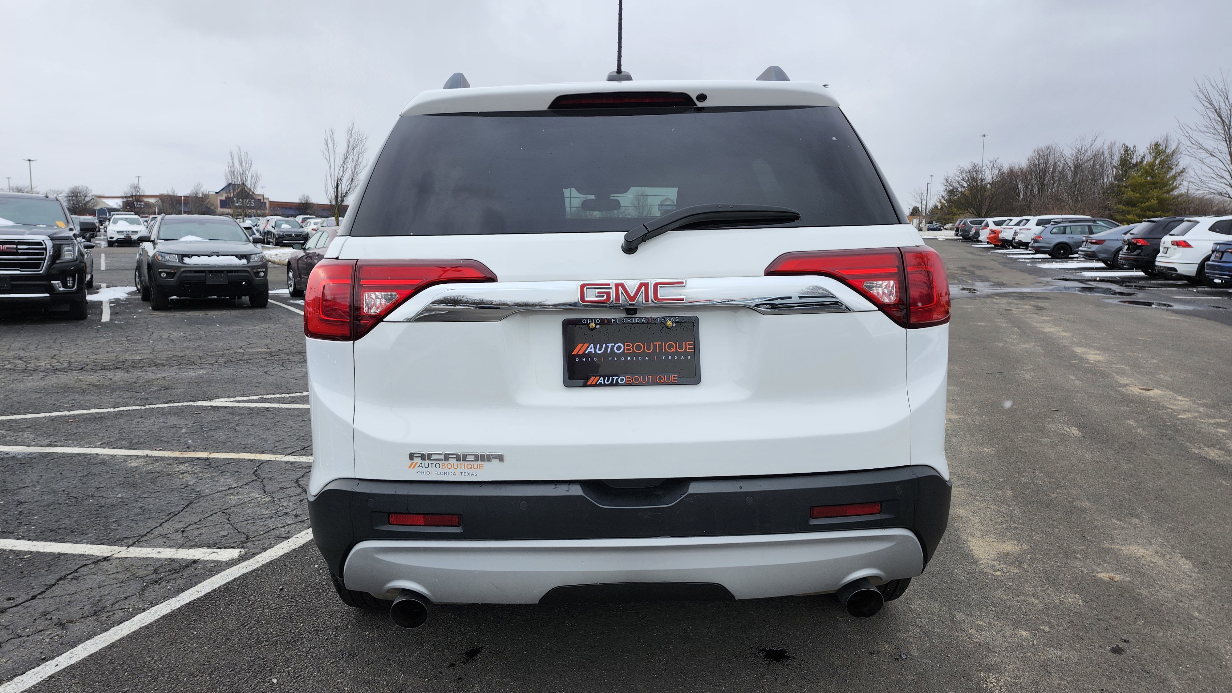 Used 2019 GMC Acadia SLT image 16