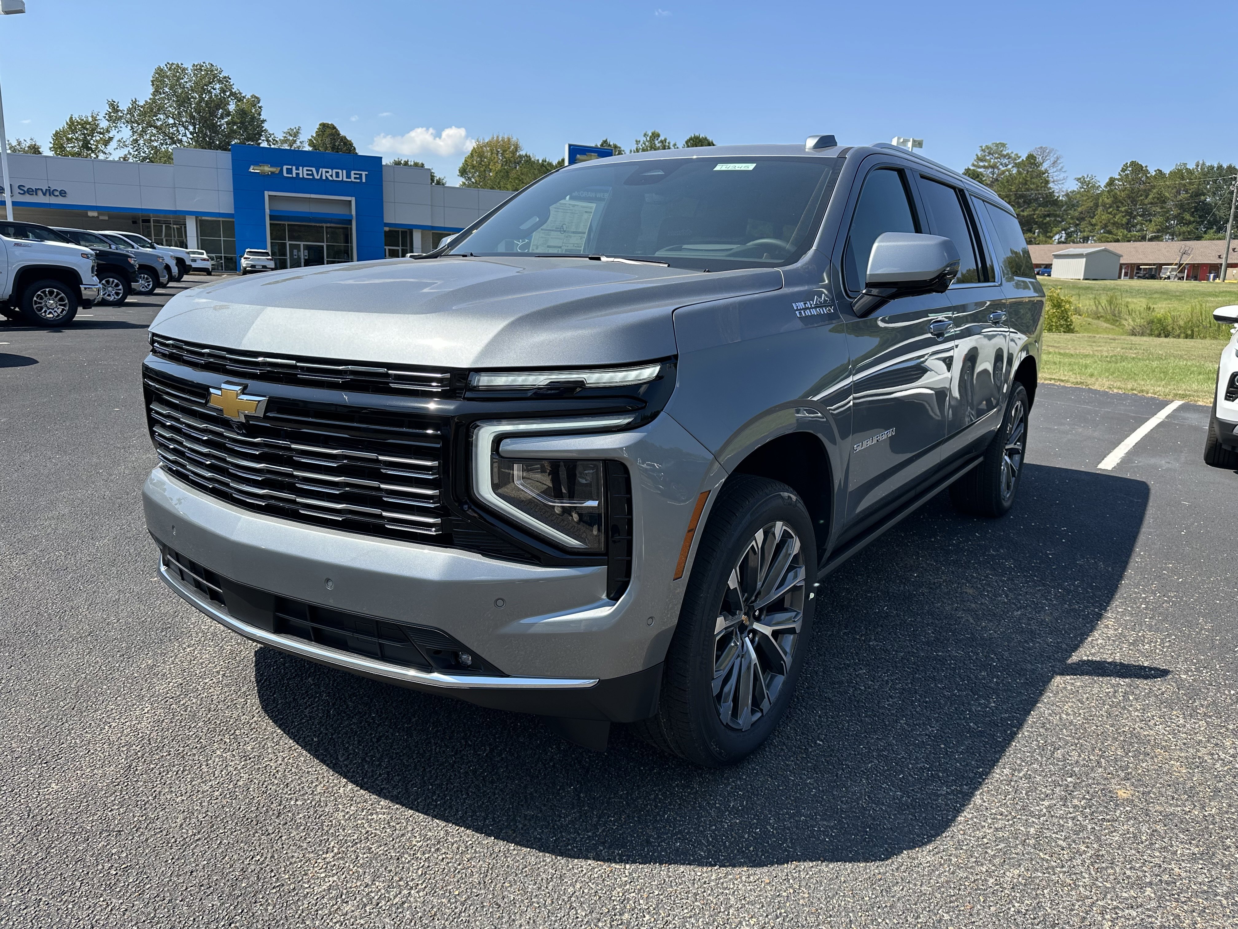 New 2026 Chevrolet Suburban High Country image 2