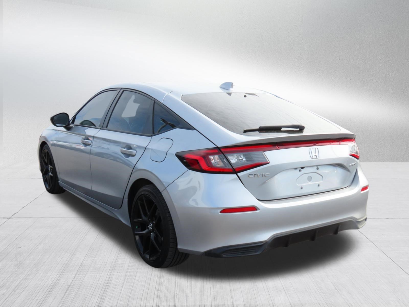 Used 2025 Honda Civic Sport image 5