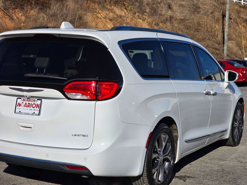 Used 2017 Chrysler Pacifica Limited w/ Tire & Wheel Group image 49