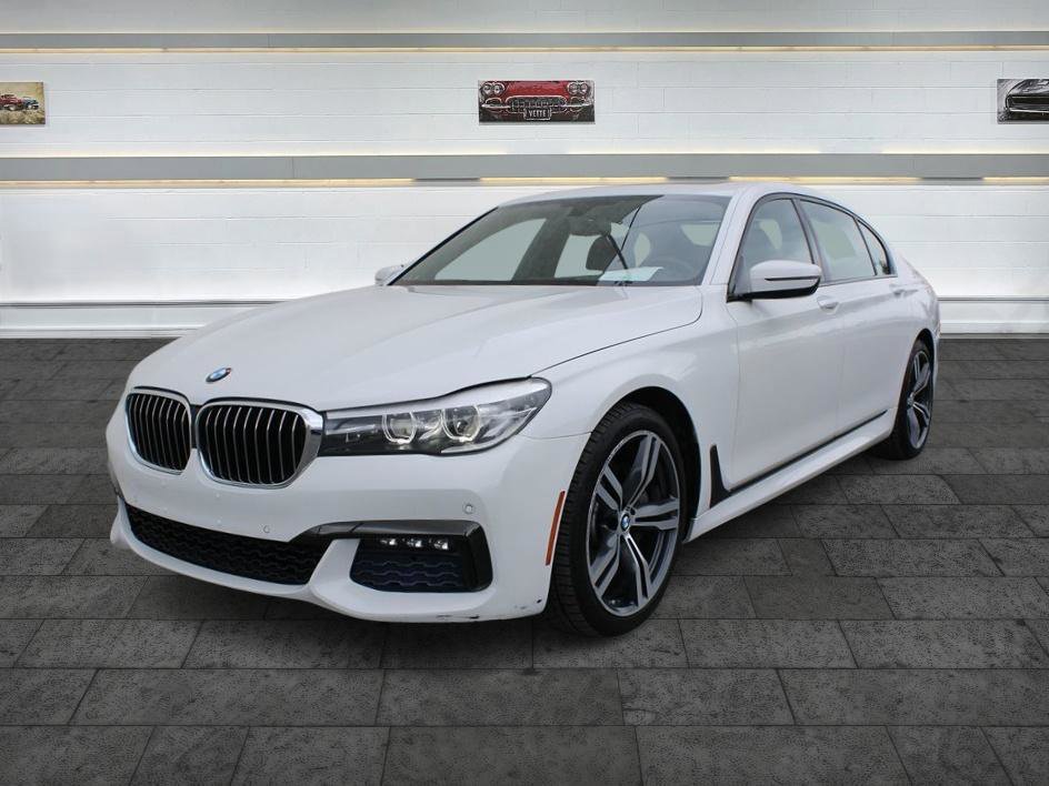 Used 2016 BMW 740i RWD image 3
