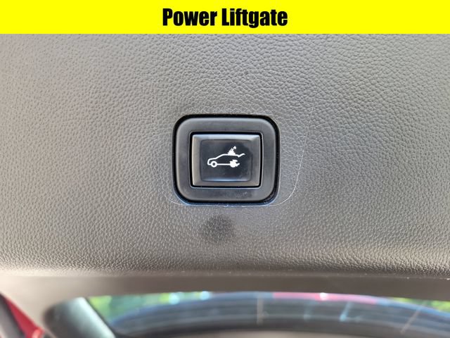 Used 2021 Chevrolet Traverse RS w/ LPO, Floor Liner Package AWD/4WD image 30