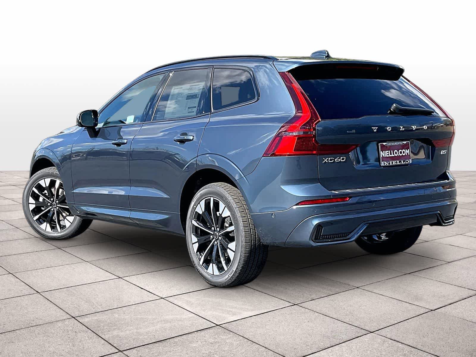 New 2026 Volvo XC60 B5 Plus w/ Climate Package AWD/4WD image 3