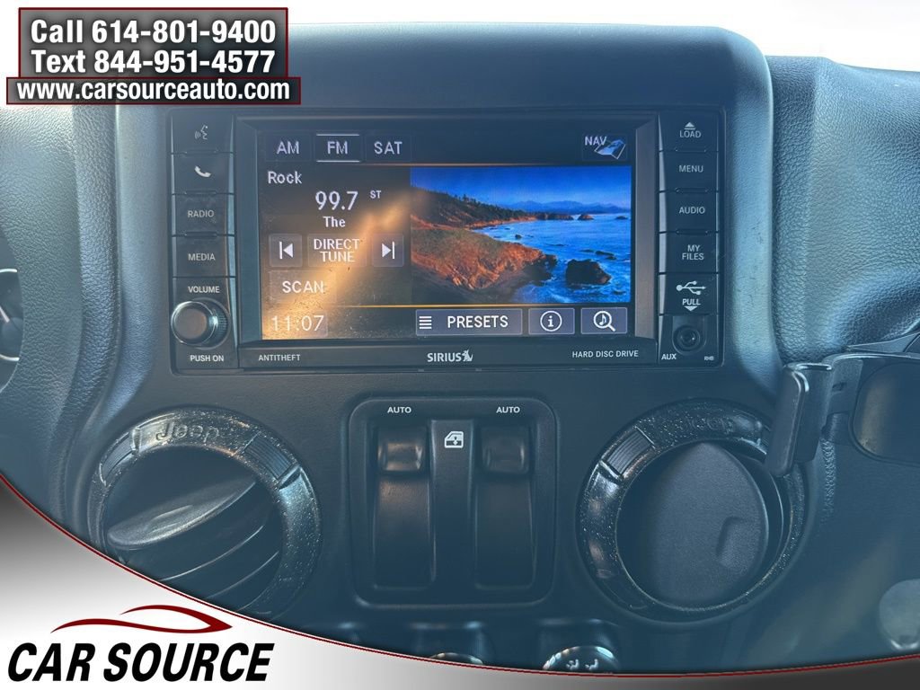 Used 2018 Jeep Wrangler Sahara w/ Connectivity Group image 23