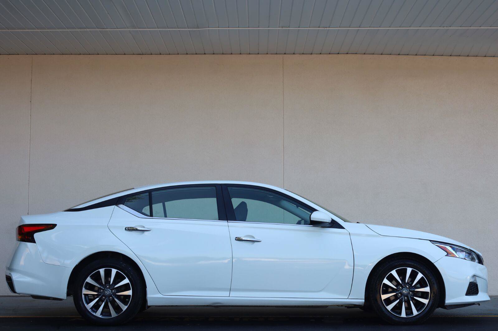 Used 2021 Nissan Altima 2.5 S FWD image 2