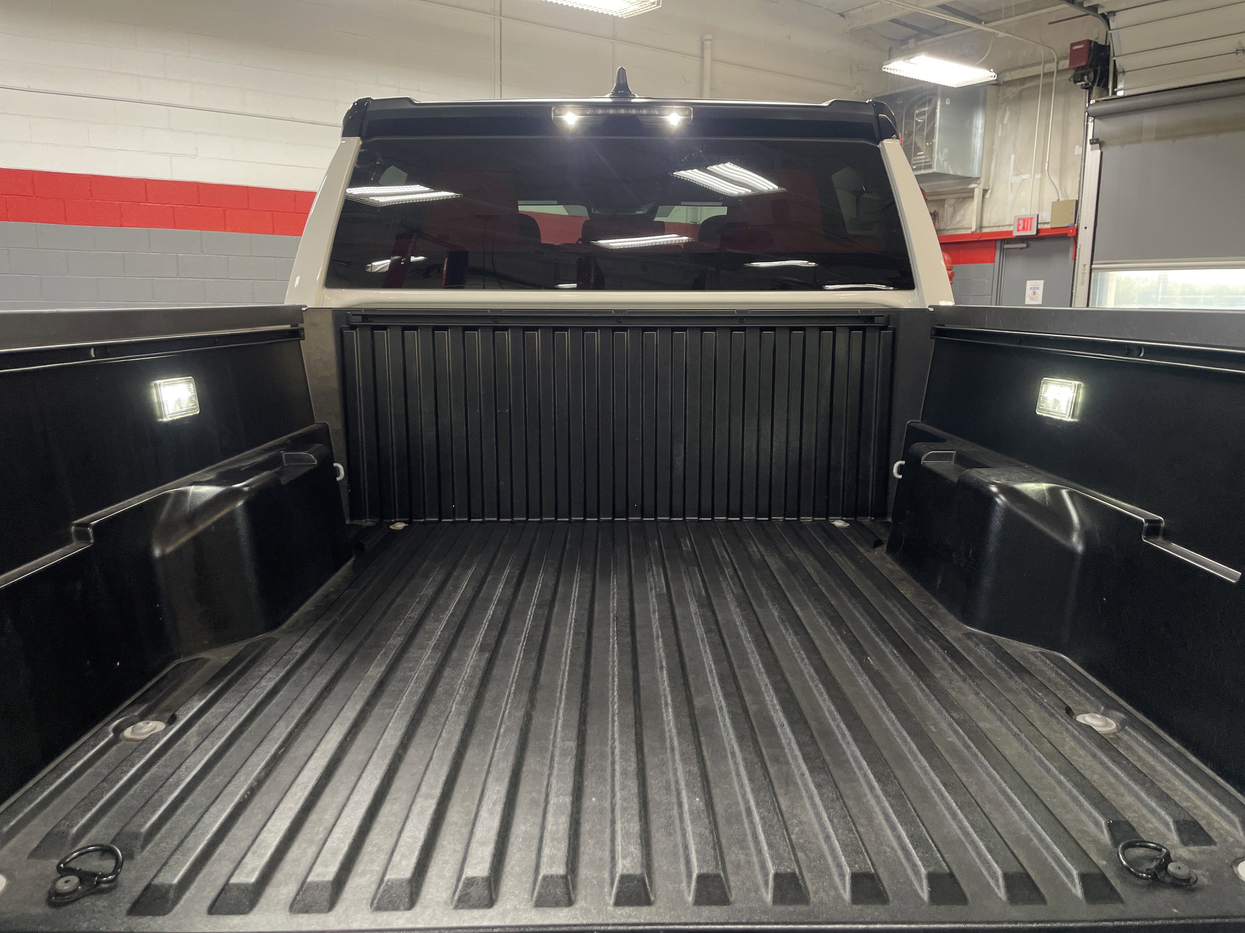 Certified 2025 Toyota Tacoma SR image 34