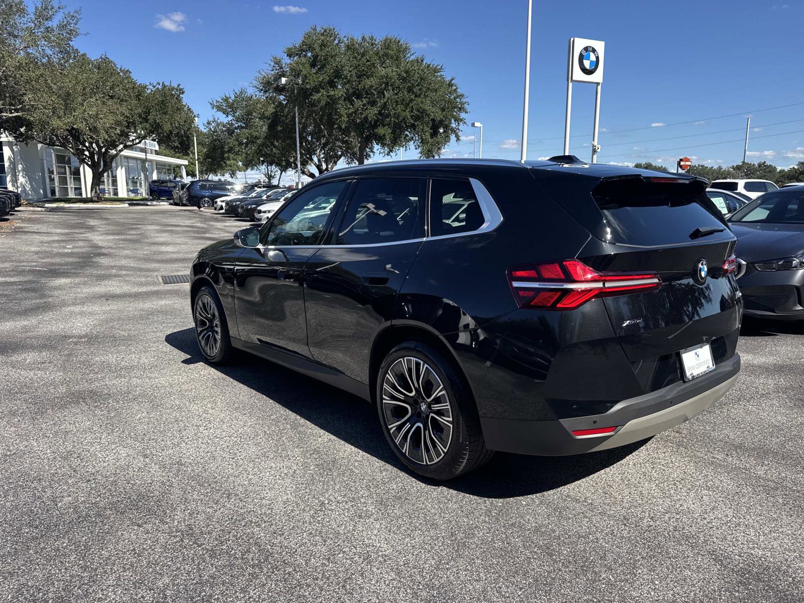 Certified 2025 BMW X3 xDrive30i w/ Premium Package image 6