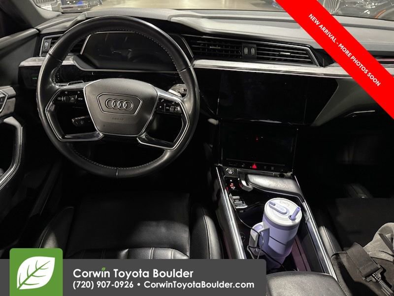 Used 2019 Audi e-tron Prestige w/ Prestige Package image 10