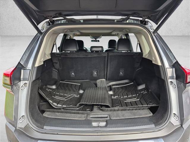 Used 2023 Nissan Rogue SV w/ SV Premium Package AWD/4WD image 6