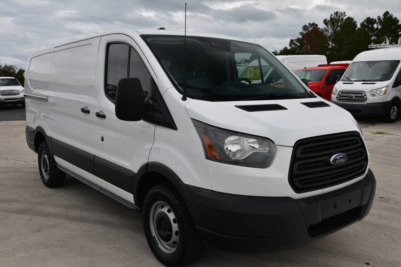 Used 2017 Ford Transit 250 130 Low Roof