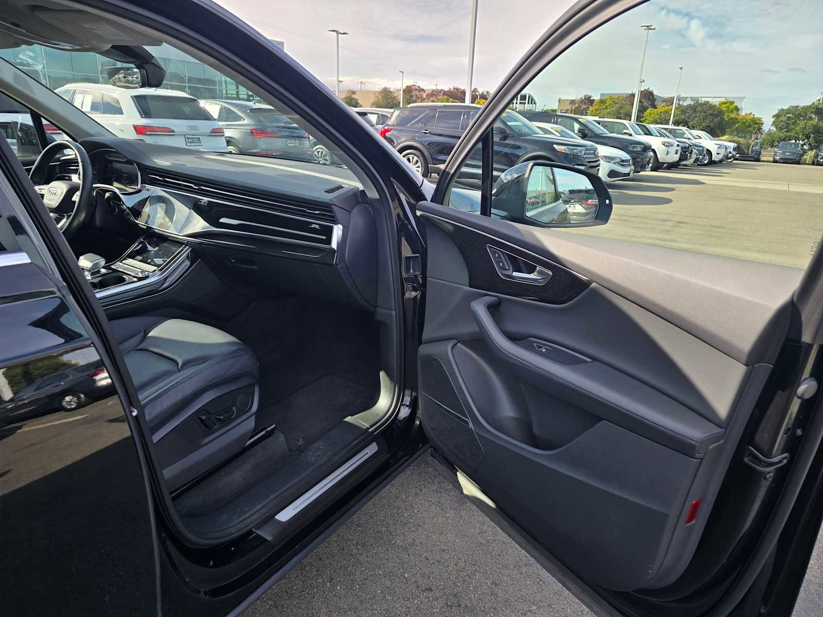 Used 2024 Audi Q7 2.0T Premium Plus image 12