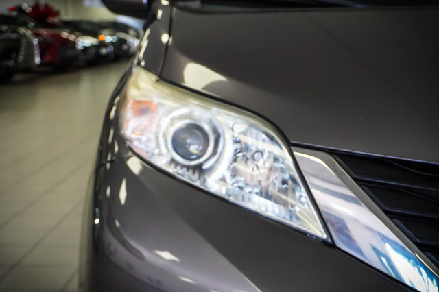 Used 2014 Toyota Sienna LE FWD image 26