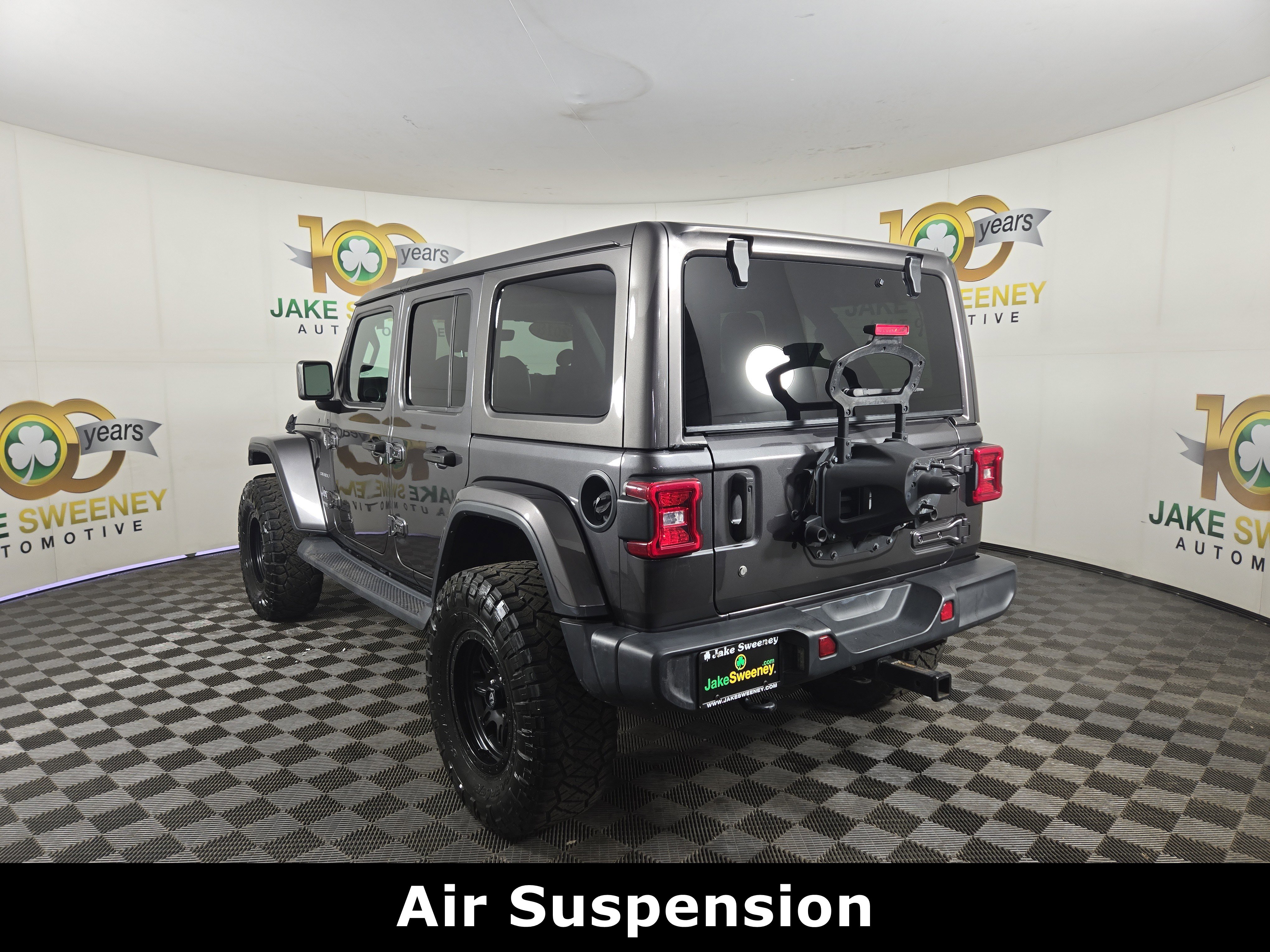 Used 2018 Jeep Wrangler Unlimited Sahara image 7