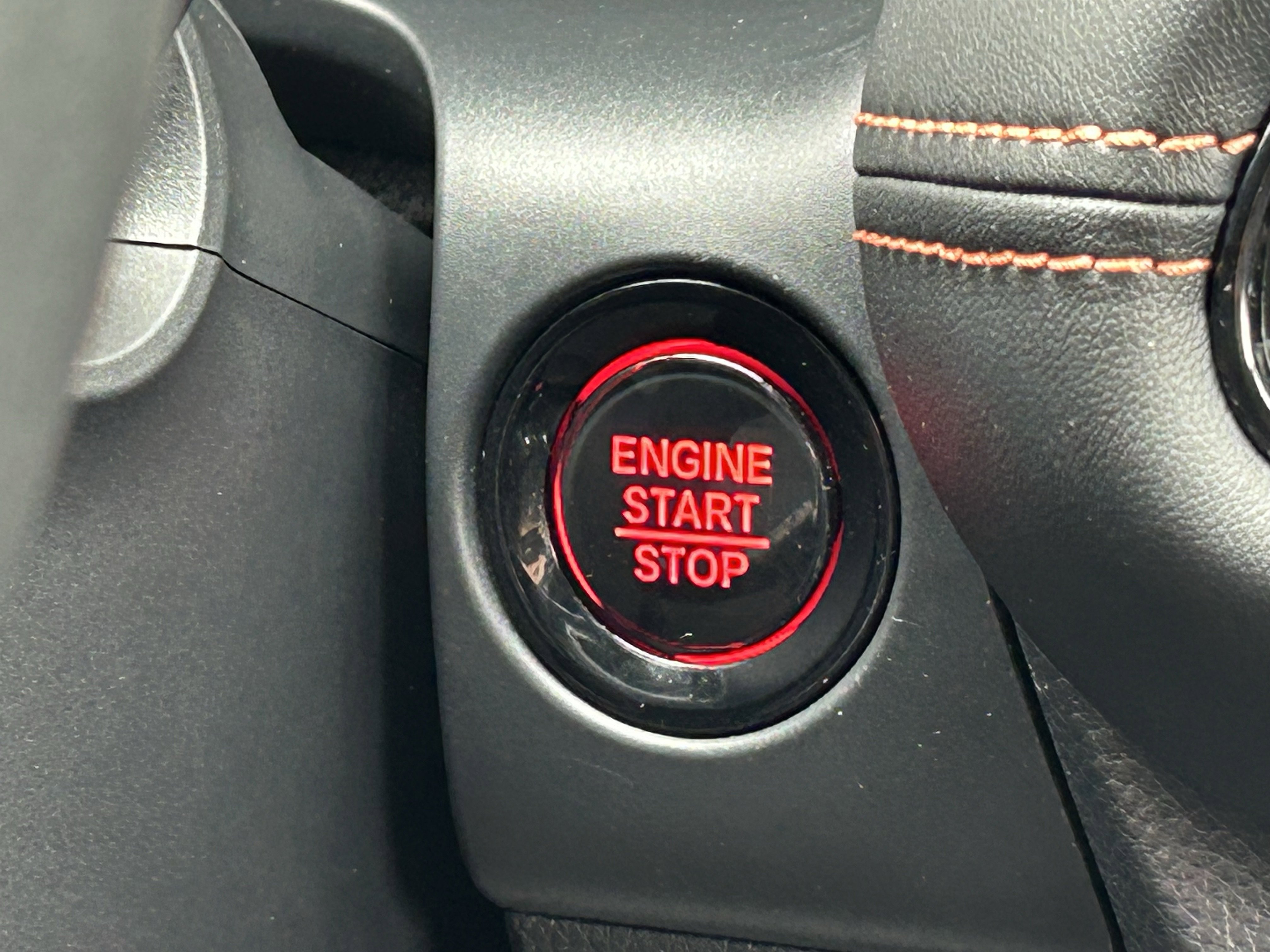 Certified 2025 Honda HR-V Sport image 18