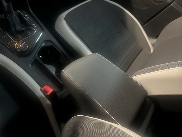 Certified 2025 Volkswagen Taos SE AWD/4WD image 22
