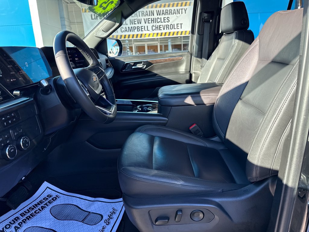 Used 2025 Chevrolet Tahoe LT AWD/4WD image 11