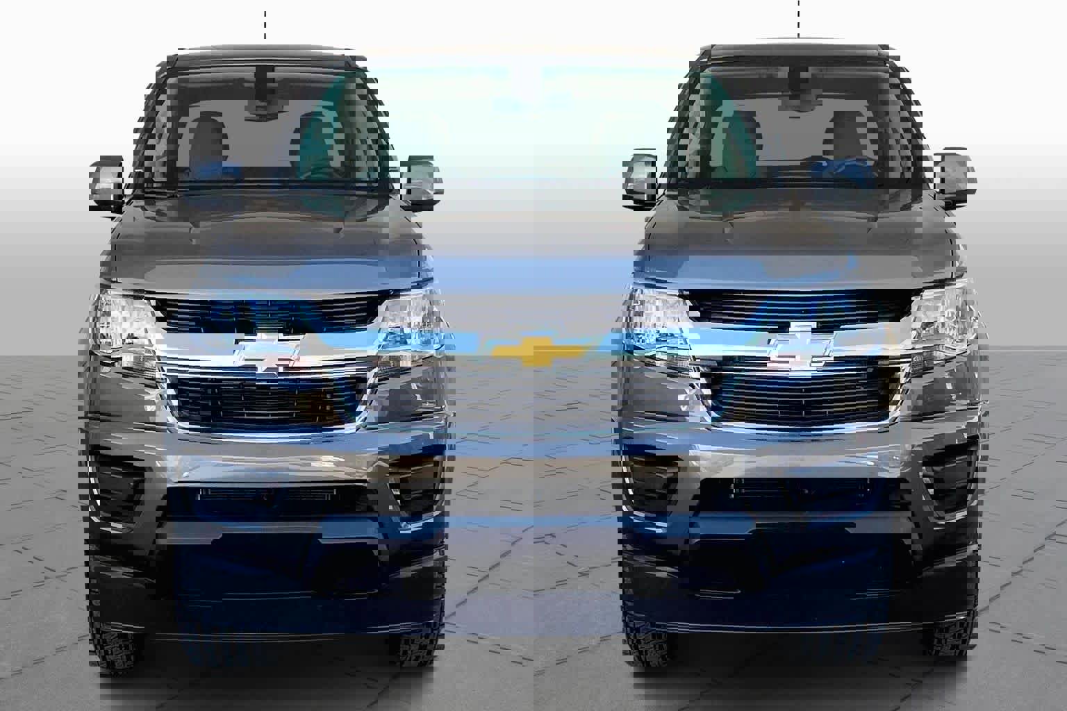 Used 2017 Chevrolet Colorado W/T w/ WT Convenience Package image 4