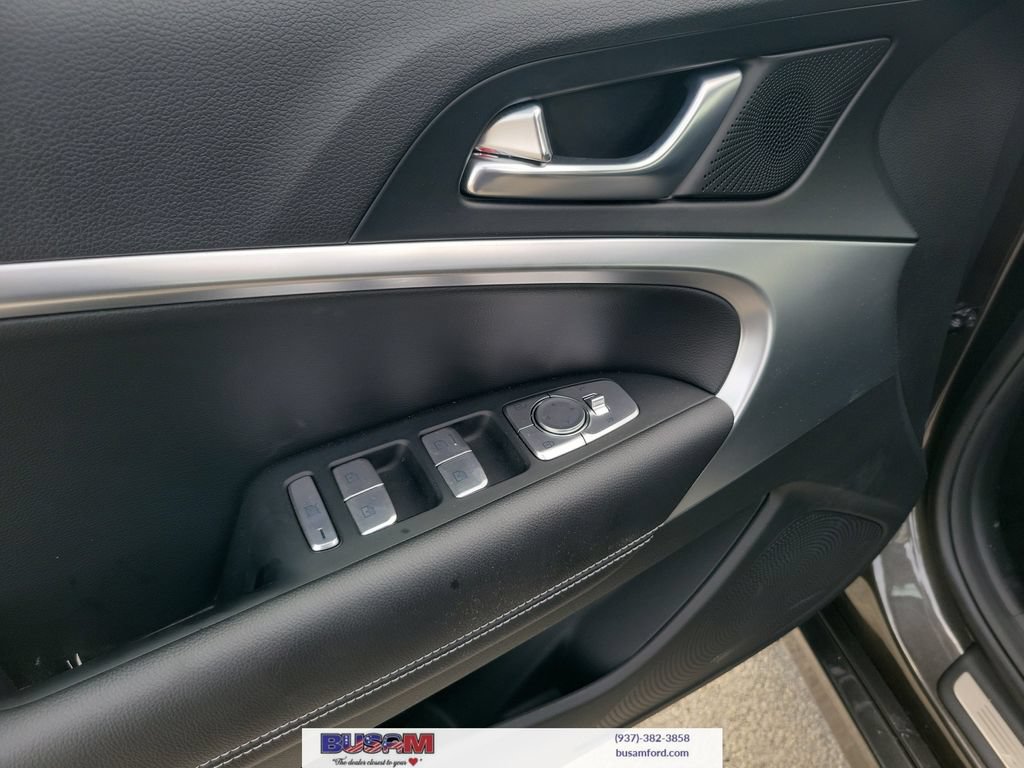 Used 2026 Genesis G70 2.5T AWD/4WD image 16