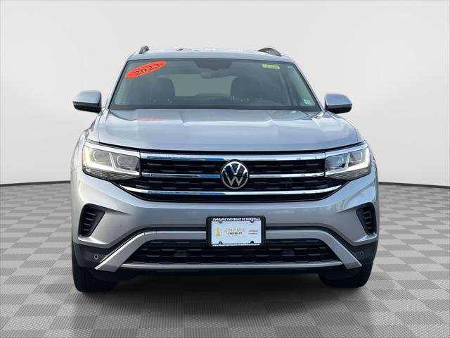 Used 2023 Volkswagen Atlas SE image 2