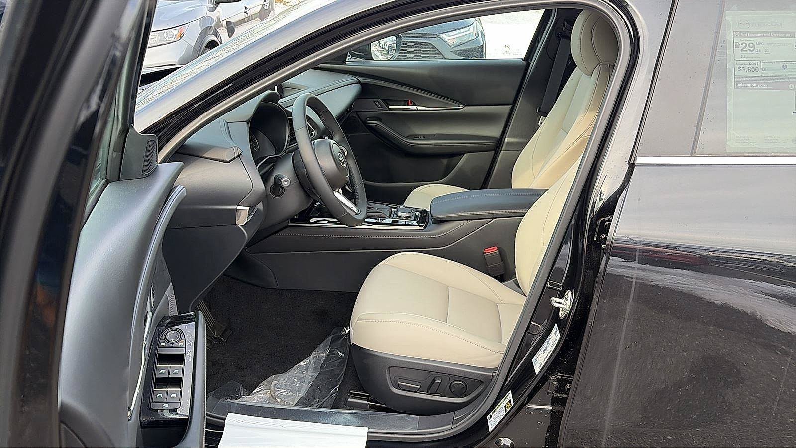 Used 2025 MAZDA CX-30 AWD 2.5 S w/ Preferred Package image 17
