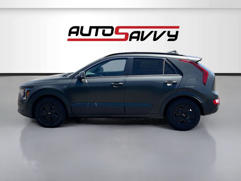 Used 2023 Kia Niro EX FWD image 5