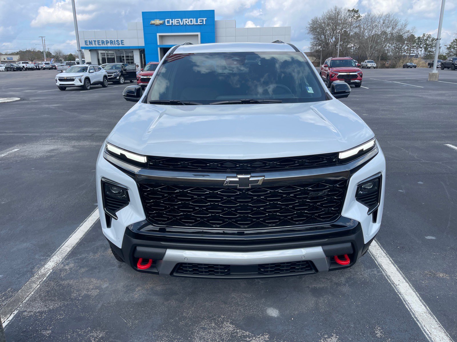 New 2026 Chevrolet Traverse Z71 w/ Enhanced Driving Package image 2