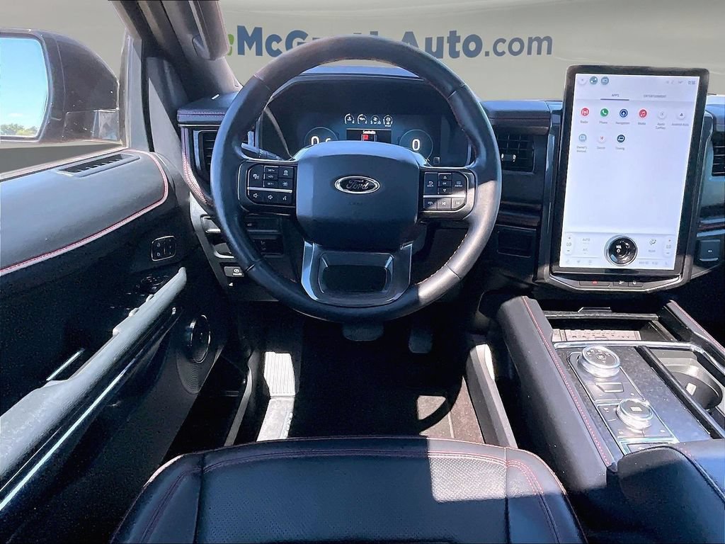 Used 2022 Ford Expedition Limited w/ Equipment Group 303A AWD/4WD image 10