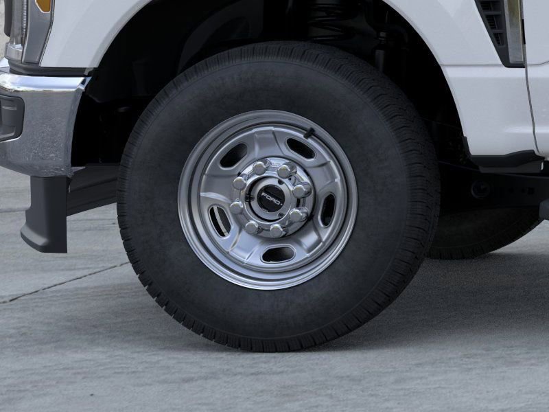 New 2026 Ford F250 XL w/ XL Chrome Package image 19