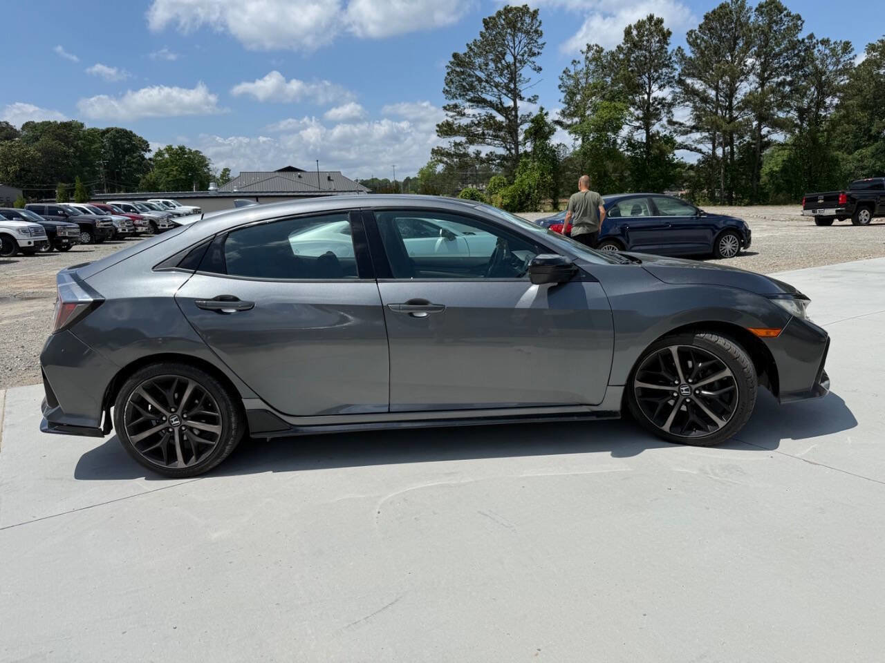 Used 2017 Honda Civic Sport image 7
