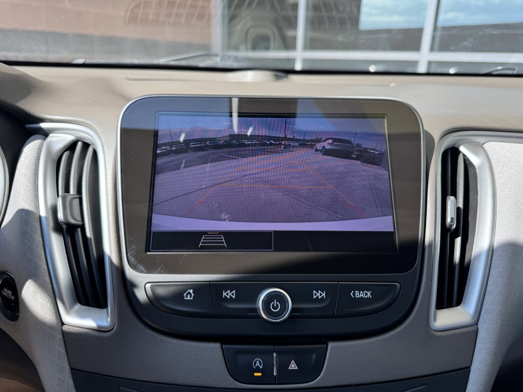 Used 2022 Chevrolet Malibu LT image 20