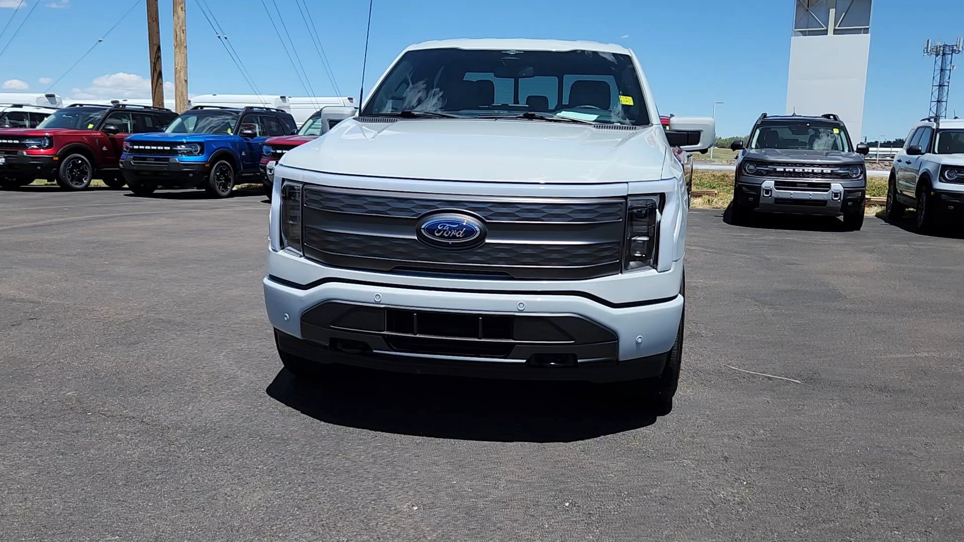 Used 2023 Ford F150 Lightning Lariat AWD/4WD image 5