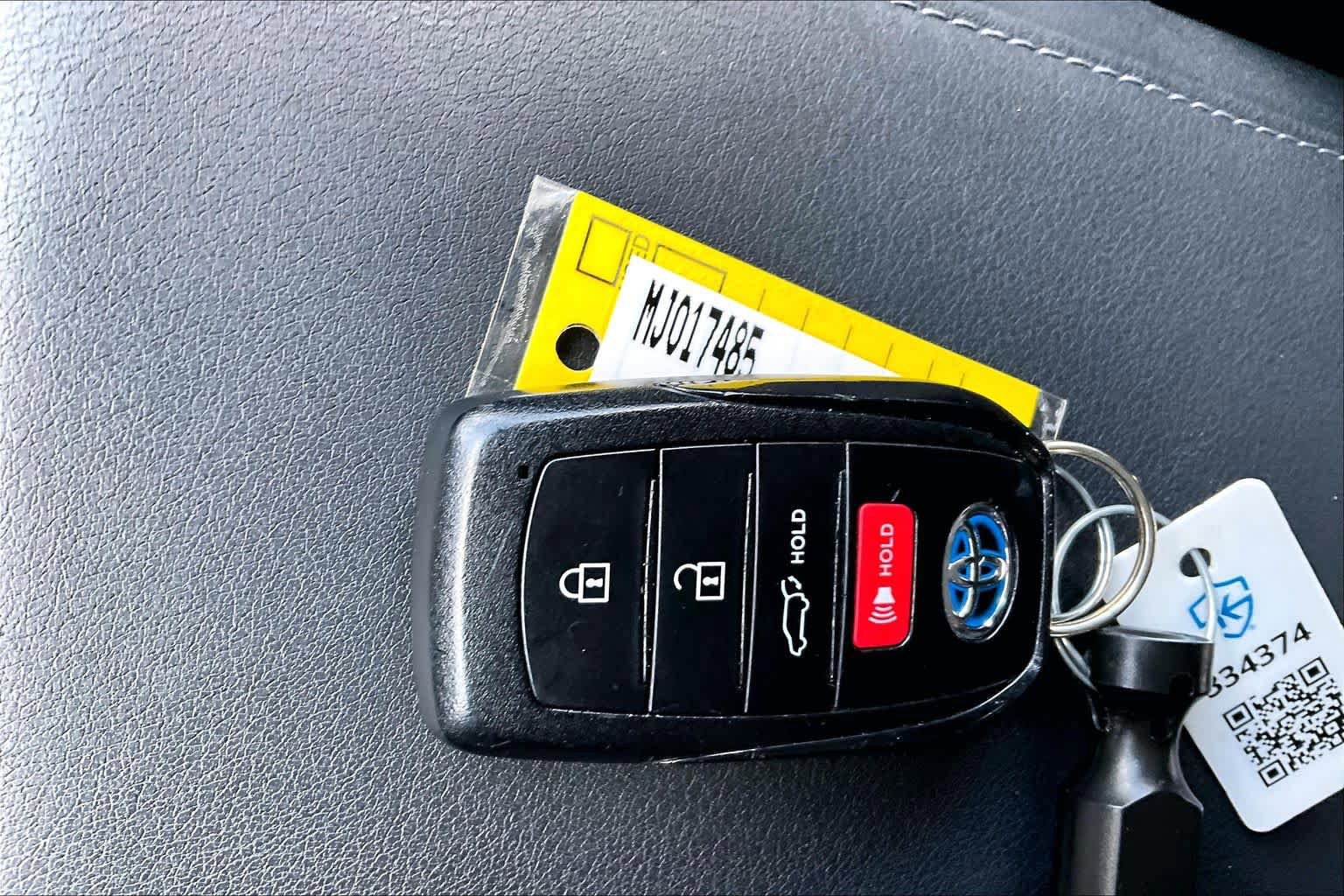 Used 2021 Toyota Venza Limited w/ Advanced Technology Package image 15