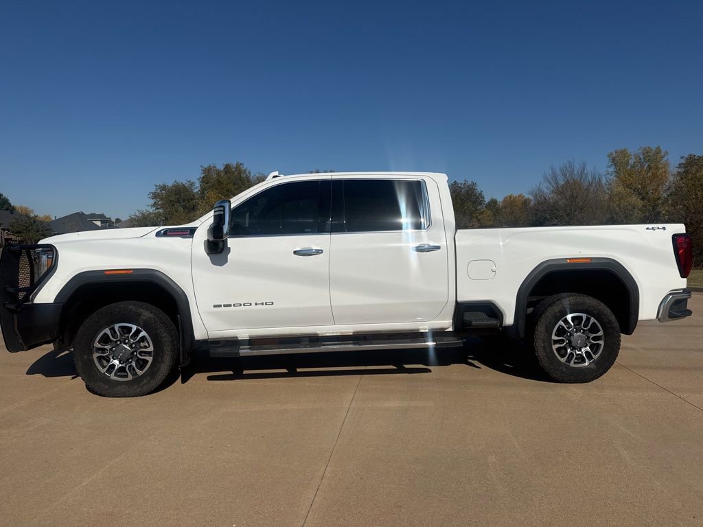 Used 2023 GMC Sierra 2500 SLT w/ SLT Premium Package image 3