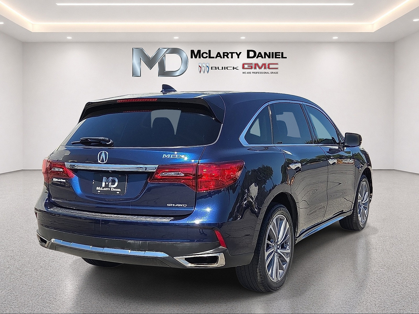 Used 2017 Acura MDX w/ Technology Package AWD/4WD image 14
