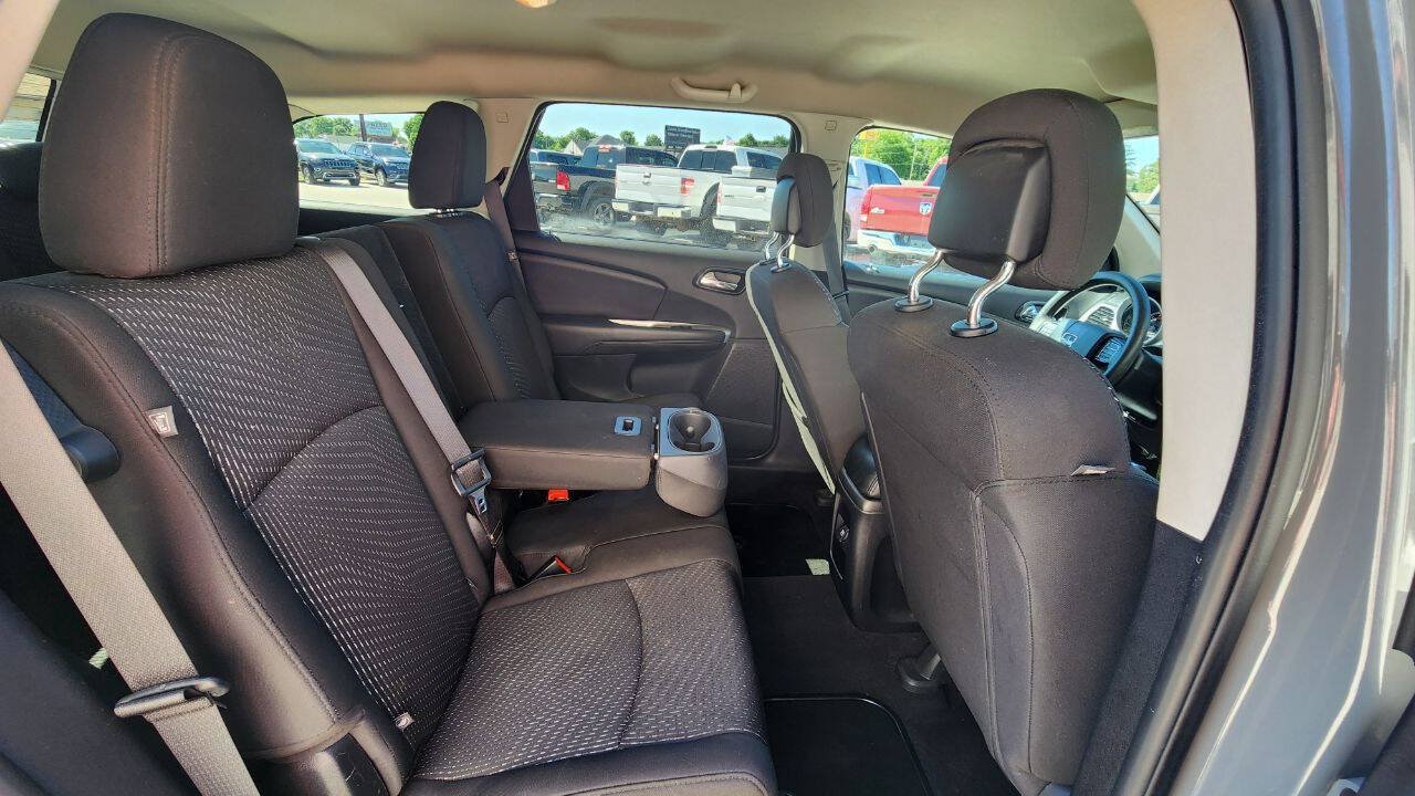 Used 2019 Dodge Journey SE FWD image 20