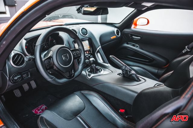 Used 2014 SRT Viper SRT-10 RWD image 2
