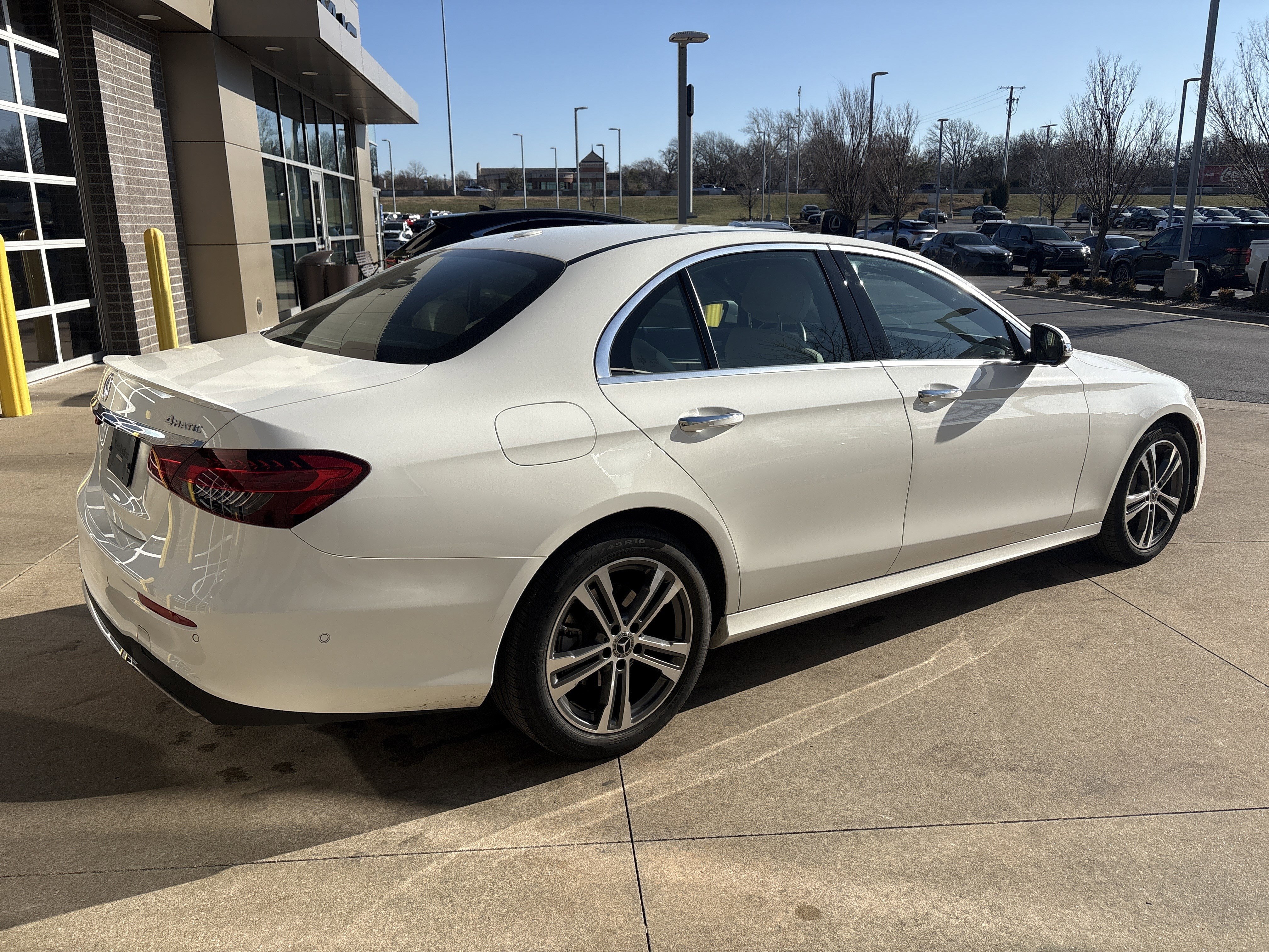 Used 2023 Mercedes-Benz E 350 4MATIC Sedan image 10
