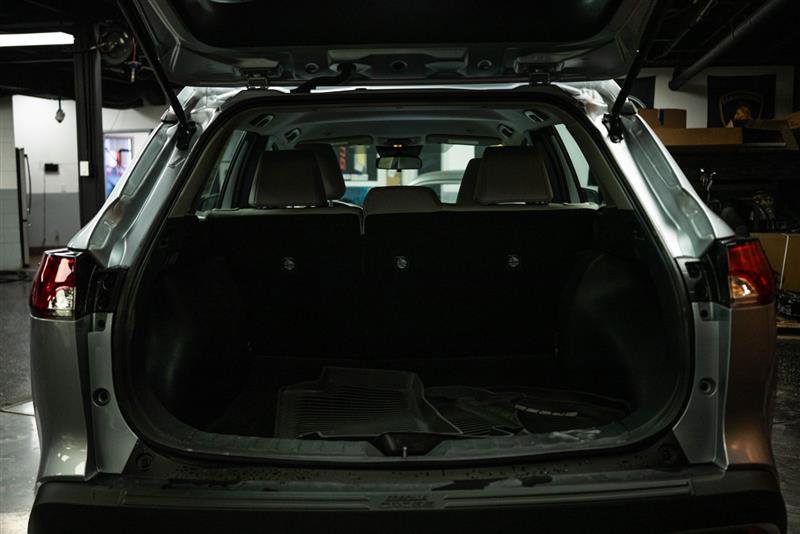 Used 2025 Toyota Corolla Cross L FWD image 7