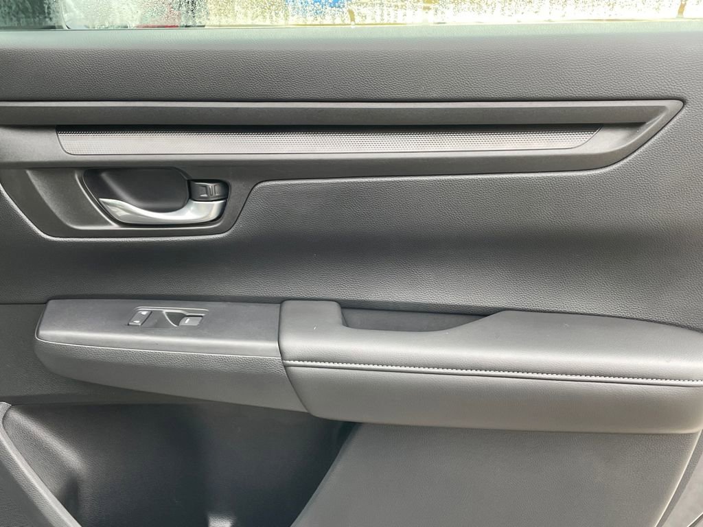 Used 2025 Honda CR-V EX image 14